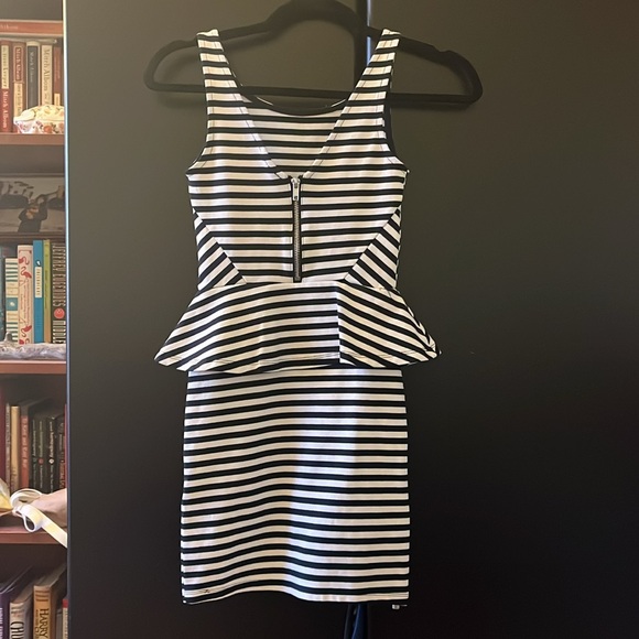 H&M navy and white striped peplum dress - size 2 - Picture 2 of 3
